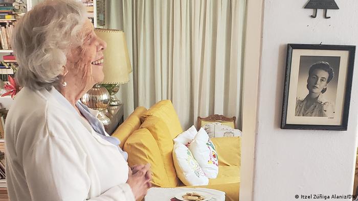 Elena Poniatowska fotografiadas pocos días antes de su 90 aniversario.